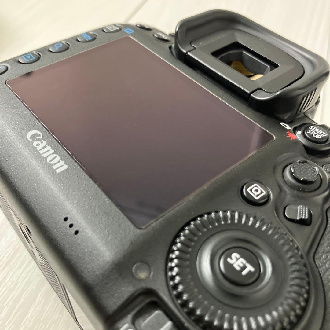 じ*た様 Canon EOS 5D Mark IV