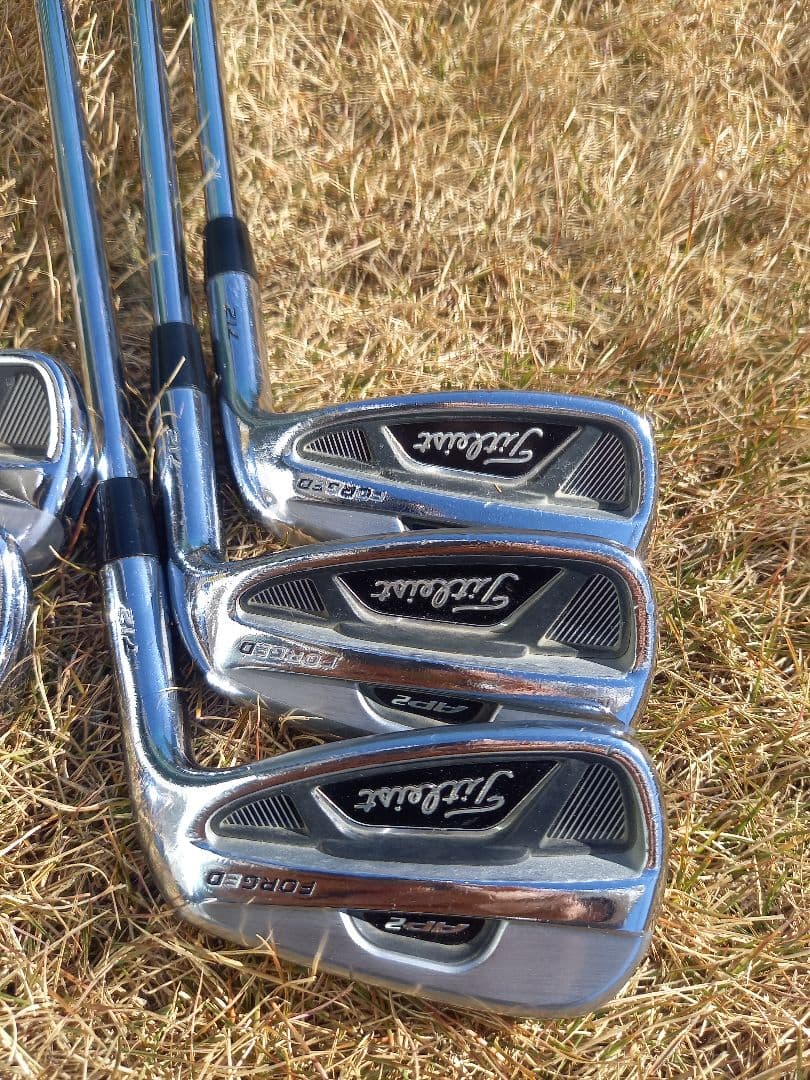 タイトリスト　アイアンセット　７１２　AP2　６本