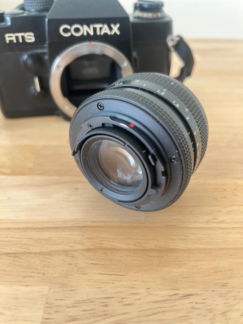 フィルムカメラ CONTAX RTS + Zeiss Planar 50mm F1.7 T*