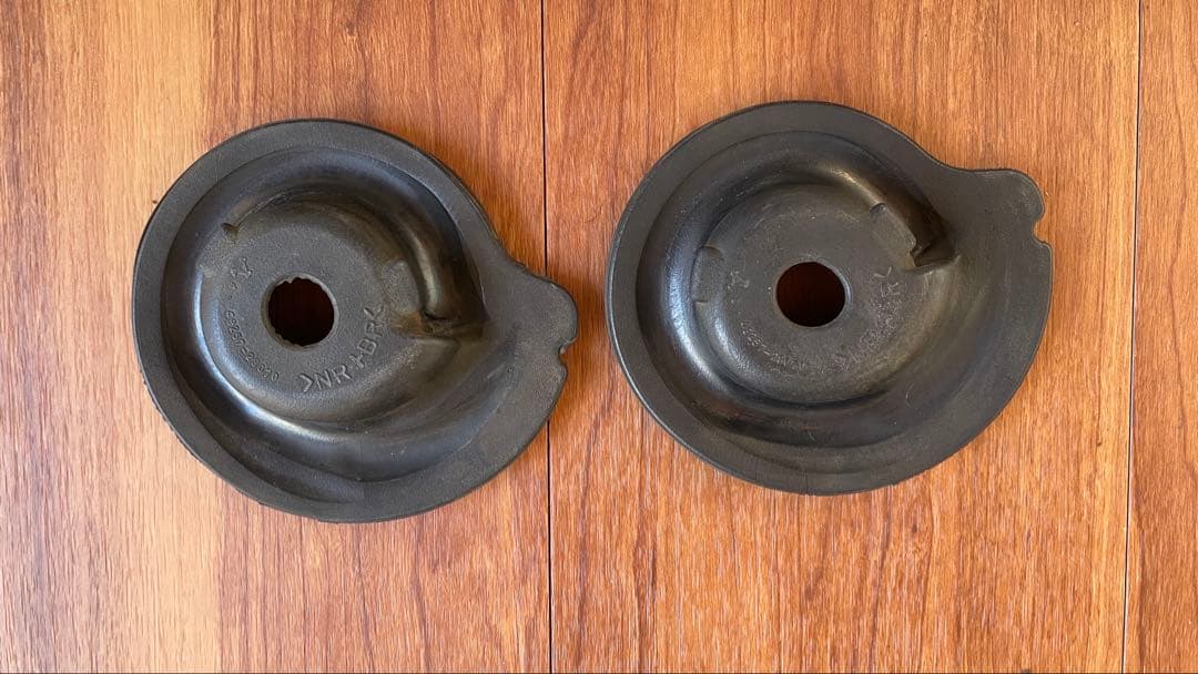 送料無料　ANH20系　フロントピロアッパー　リヤスプリング