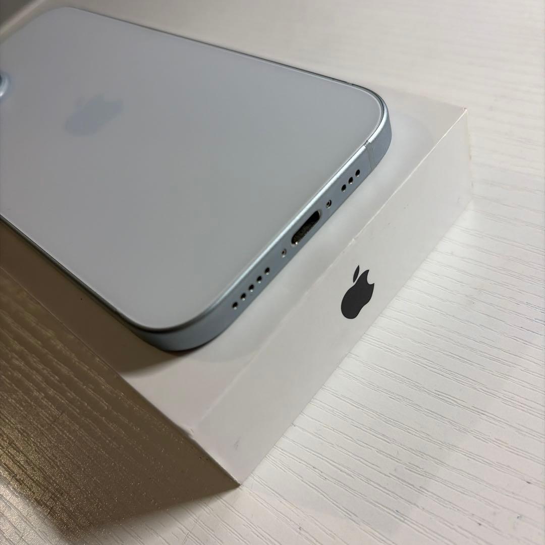 iPhone15 128GB ブルー SIMフリー 極美品