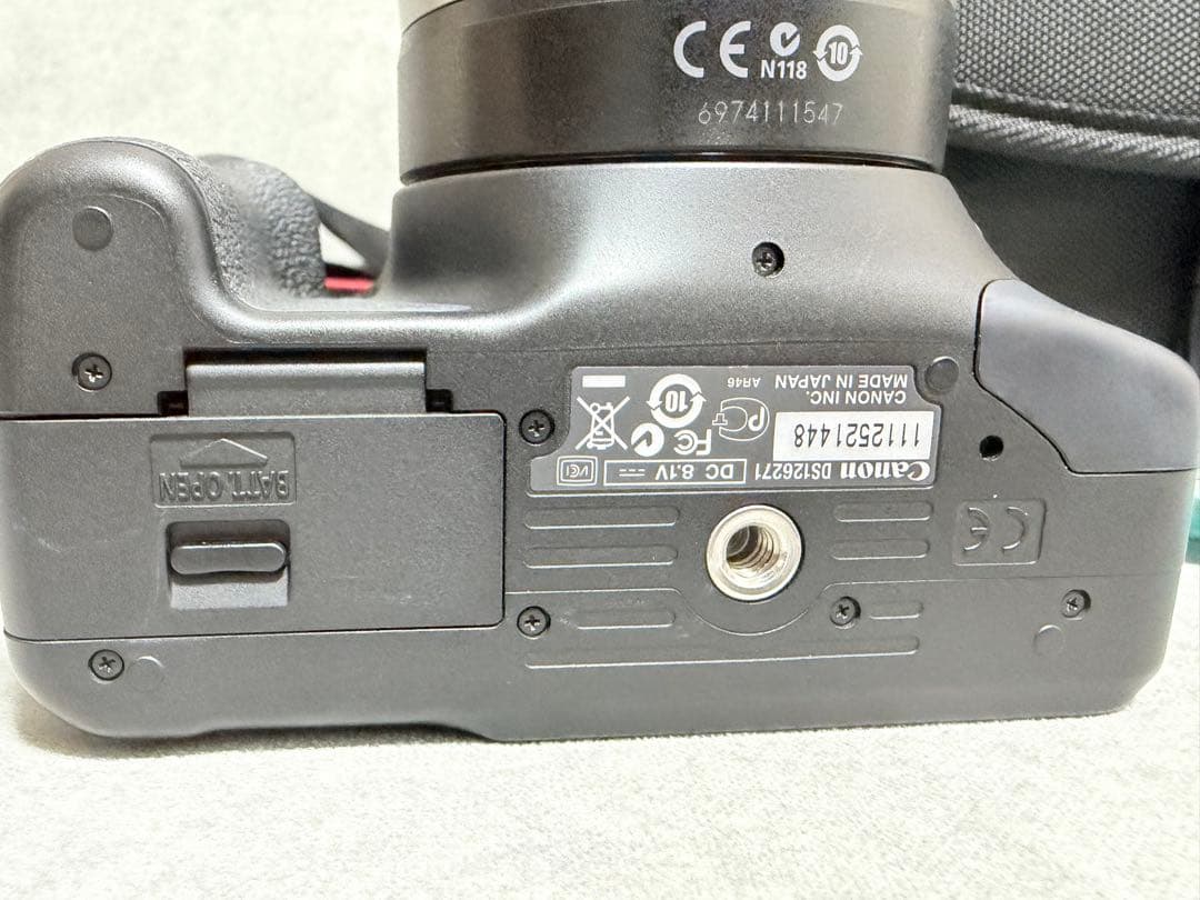 Canon EOS Kiss x4ダブルレンズ デジタル一眼レフセット