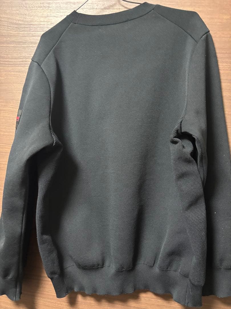 ブリーフィング　セーター