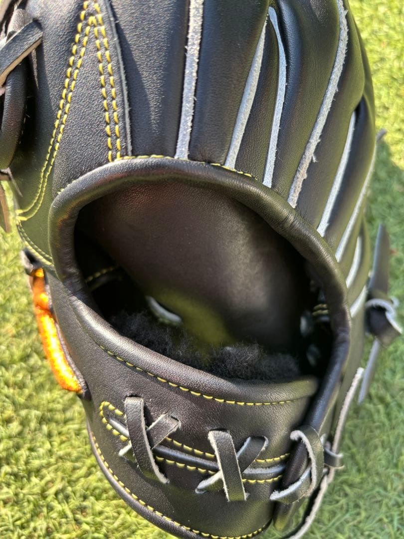 早い者勝ち　ミズノプロ硬式グローブ 左外野手用　黒 レザー　高校野球対応　超美品