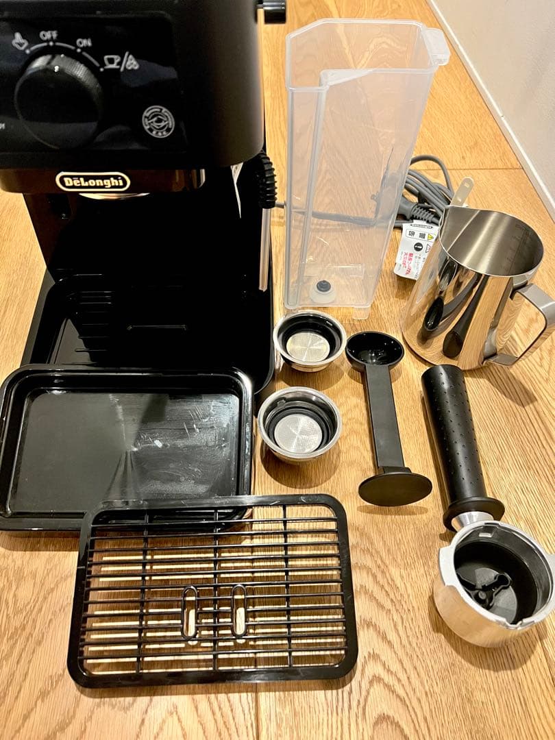 DeLonghi エスプレッソマシン スティローザ　EC235 J BK