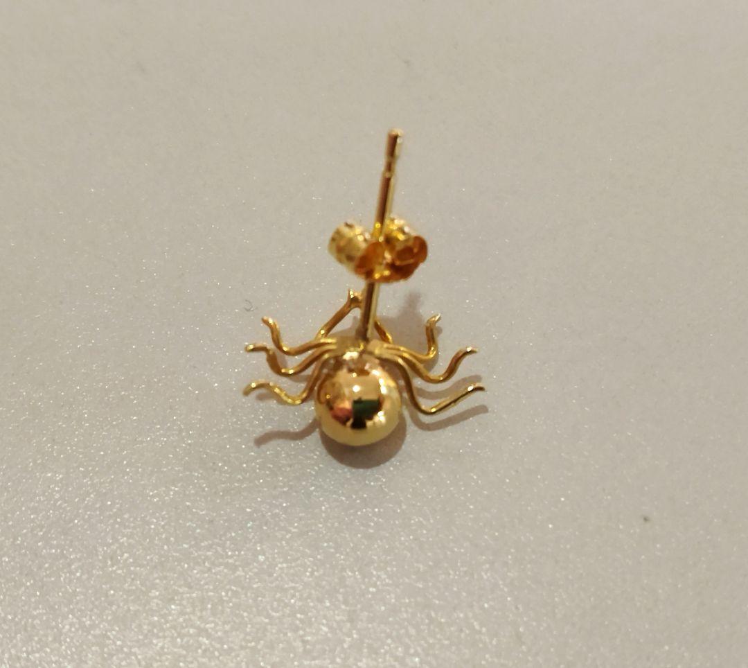 K18 蜘蛛デザインのピアス 約0.4g