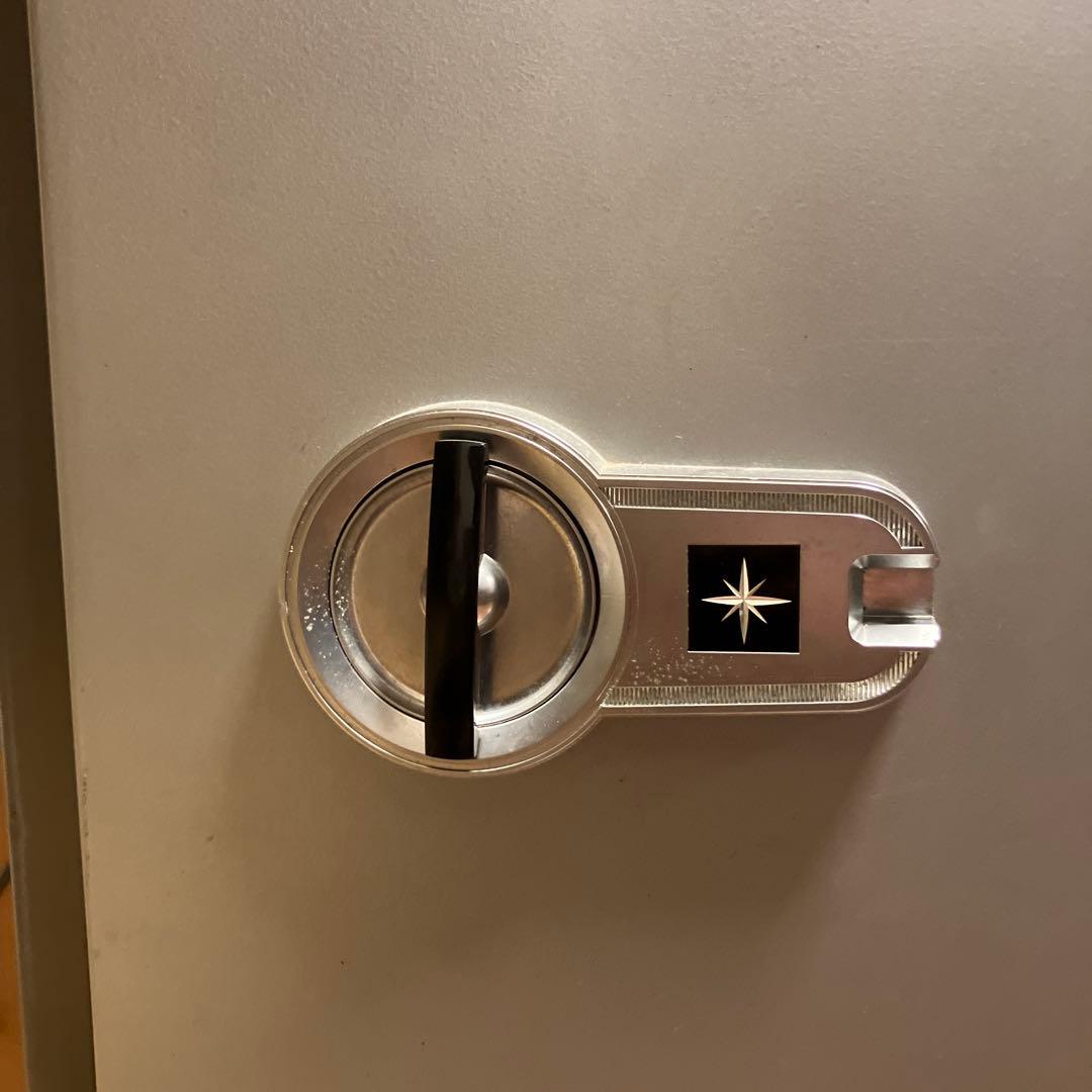 キング工業 マグネットロック式耐火金庫 KM-70