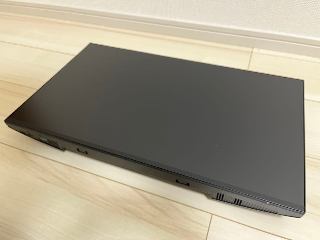 Dell 21.5インチモニター（P2225H）