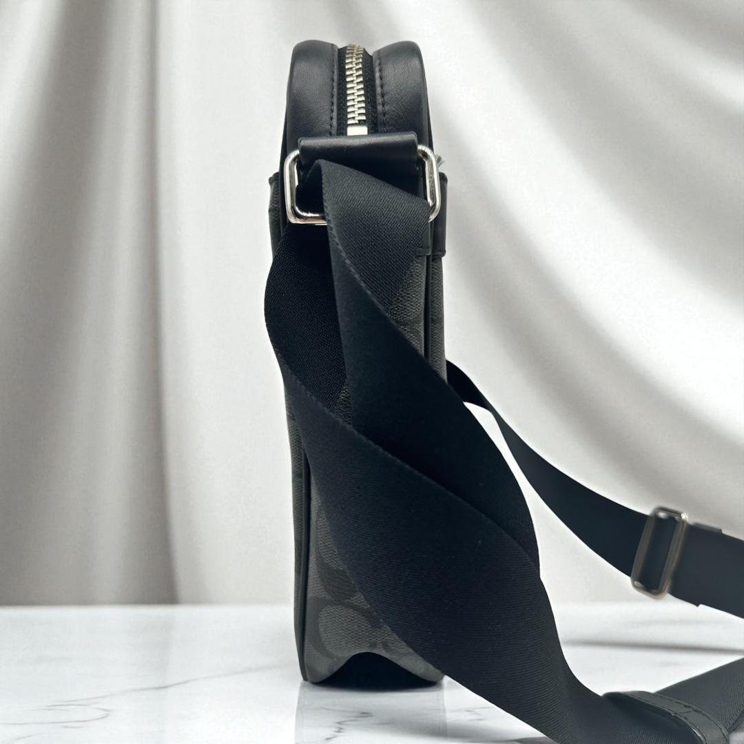 【美品】COACH コーチ シグネチャー フライトバッグ クロスボディ 斜め掛け