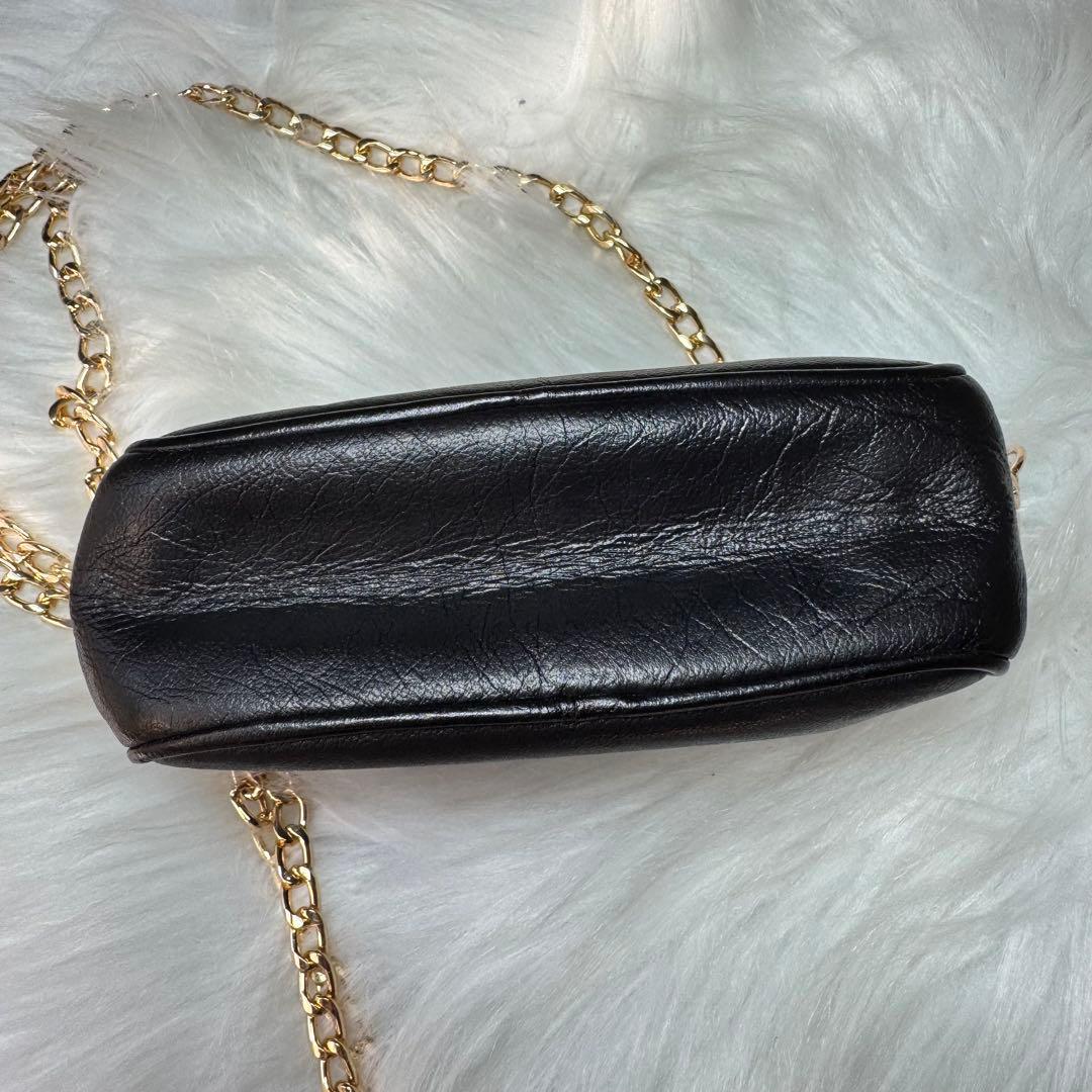 ロエベ loewe アナグラム　ロゴ　ポーチ　チェーン　ショルダー　レザー　黒