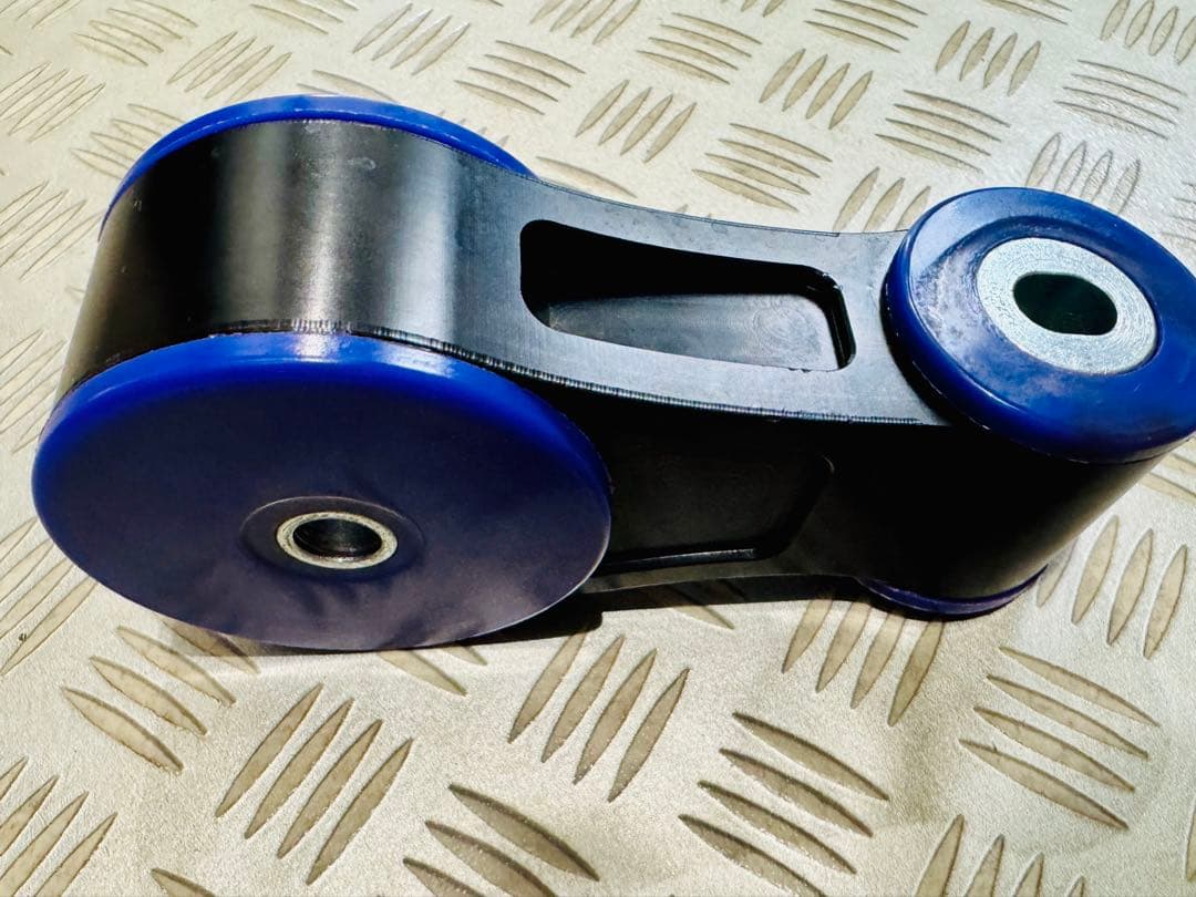 AIRTEC エアテック エンジンアッパーマウント メガーヌ4RS