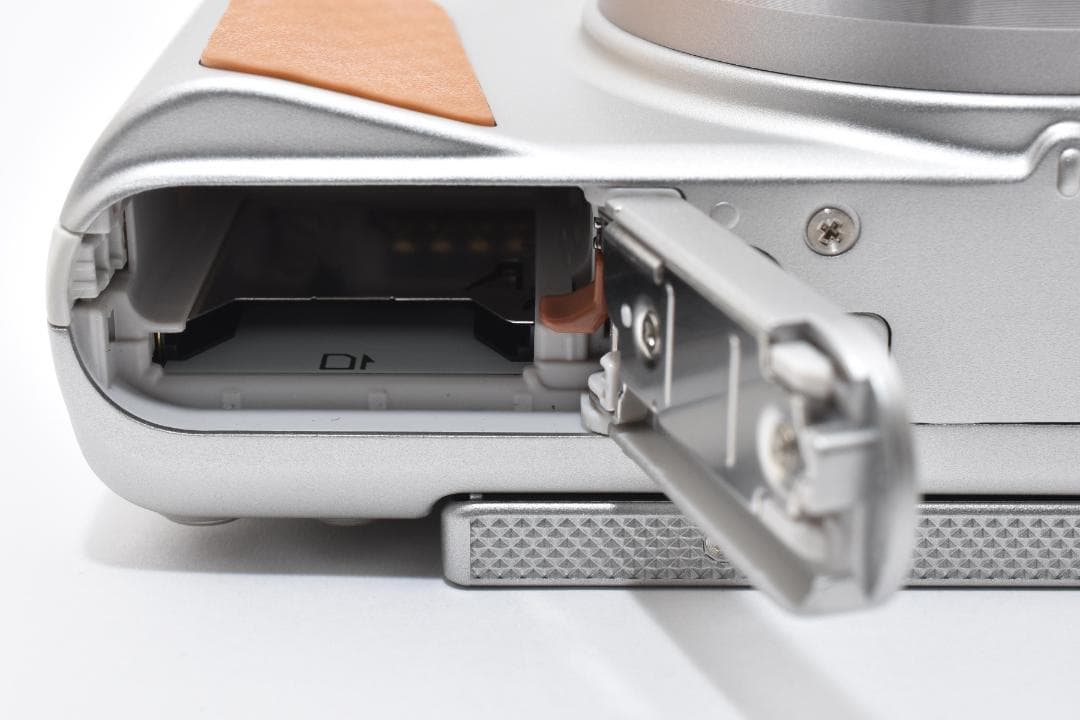 美品 キヤノン PowerShot SX740 HS コンパクトデジタルカメラ