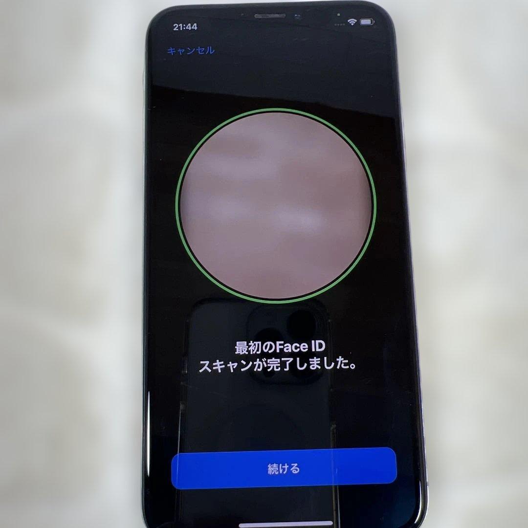 iphone XS 64GB バッテリー79%