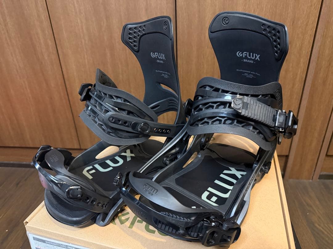 FLUX DS ビンディング M メタリックブラック