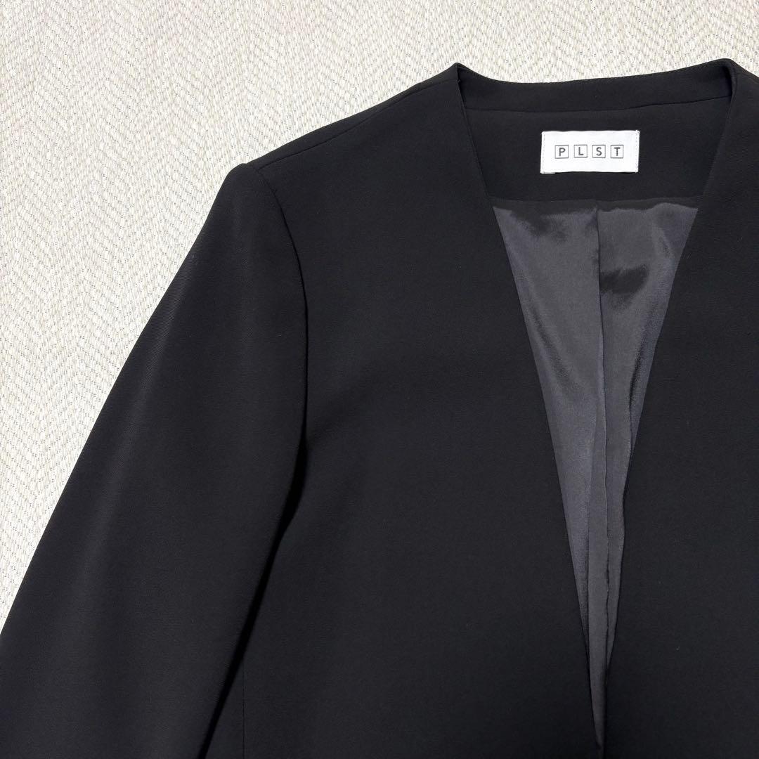 極美品 PLST プラステ 洗える トリアセブレンド ノーカラー パンツスーツ