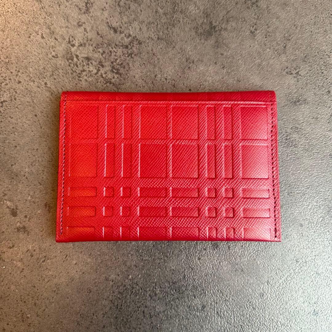 未使用✨BURBERRY エンボス加工　チェック　名刺入れ　カード　パスケース