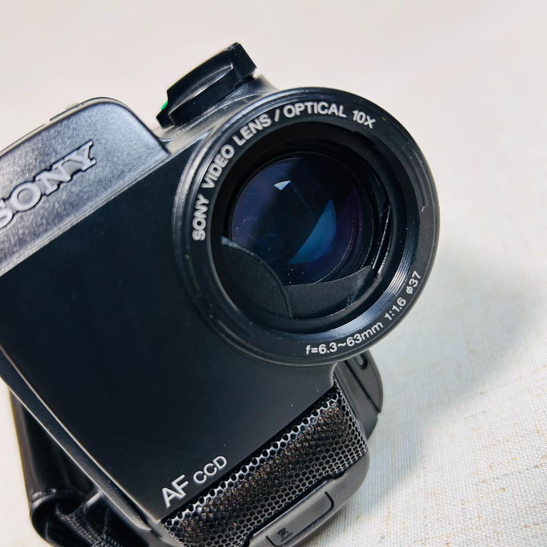 SONY CCD-TR250 8mmビデオカメラ ハンディカム video8