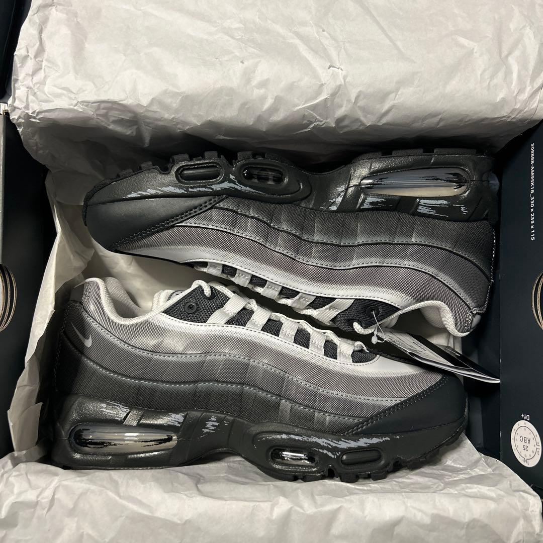 遊戯王 エアマッスル Nike Air Max 95 Air Muscle