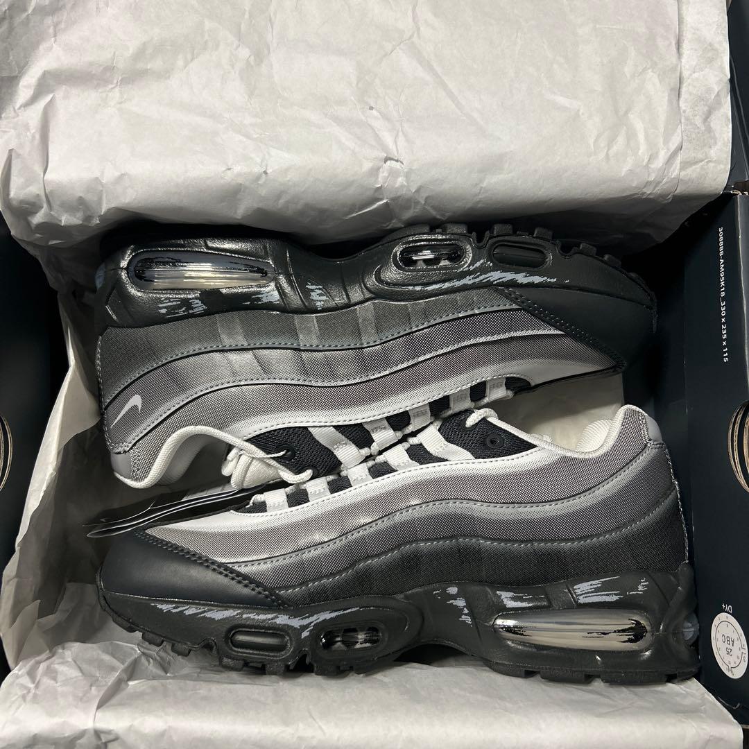 遊戯王 エアマッスル Nike Air Max 95 Air Muscle