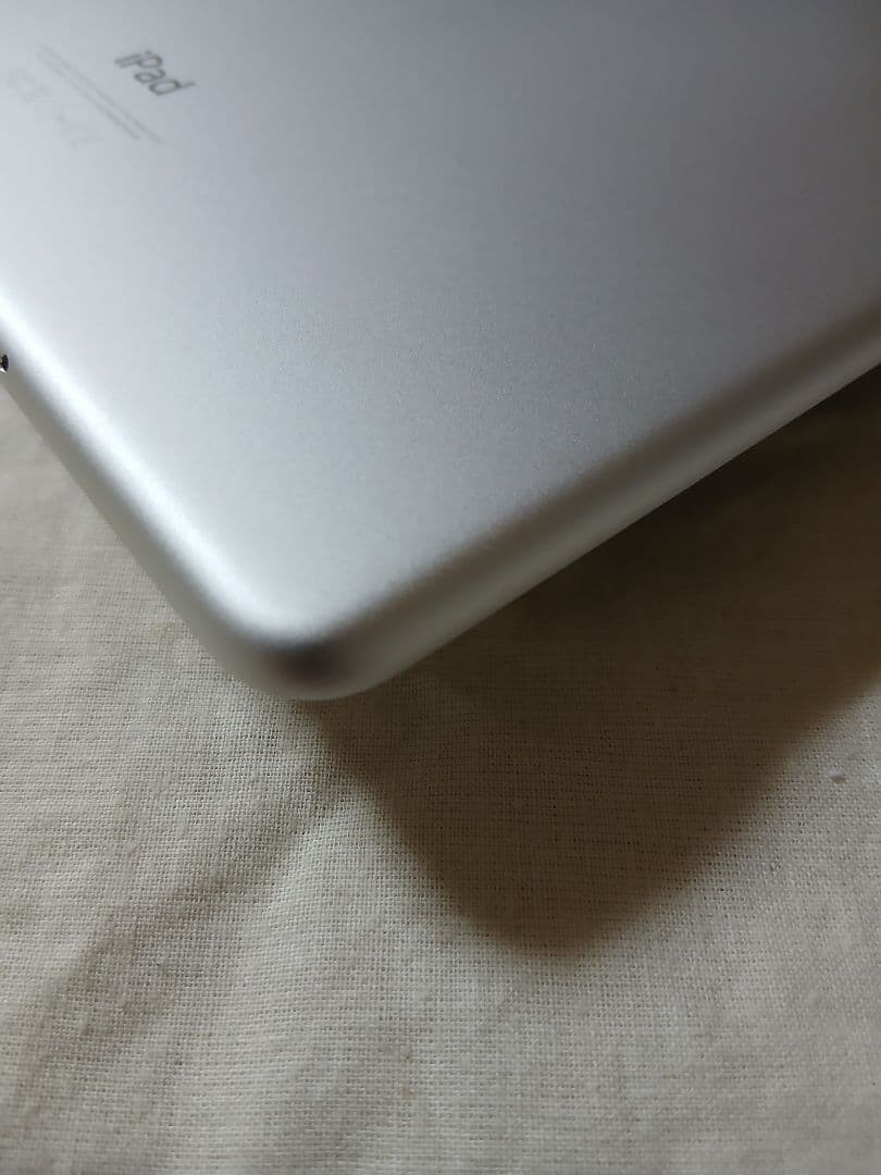 美品 iPad air 第2世代 バッテリー93%