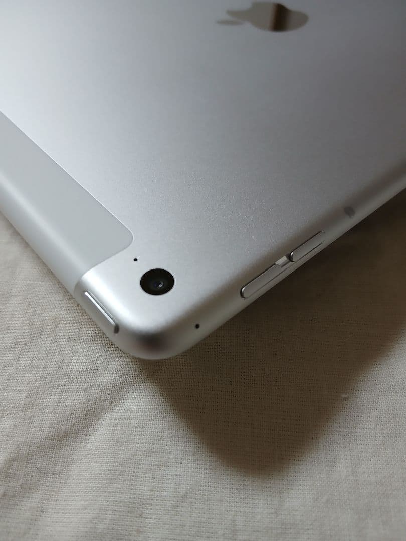 美品 iPad air 第2世代 バッテリー93%