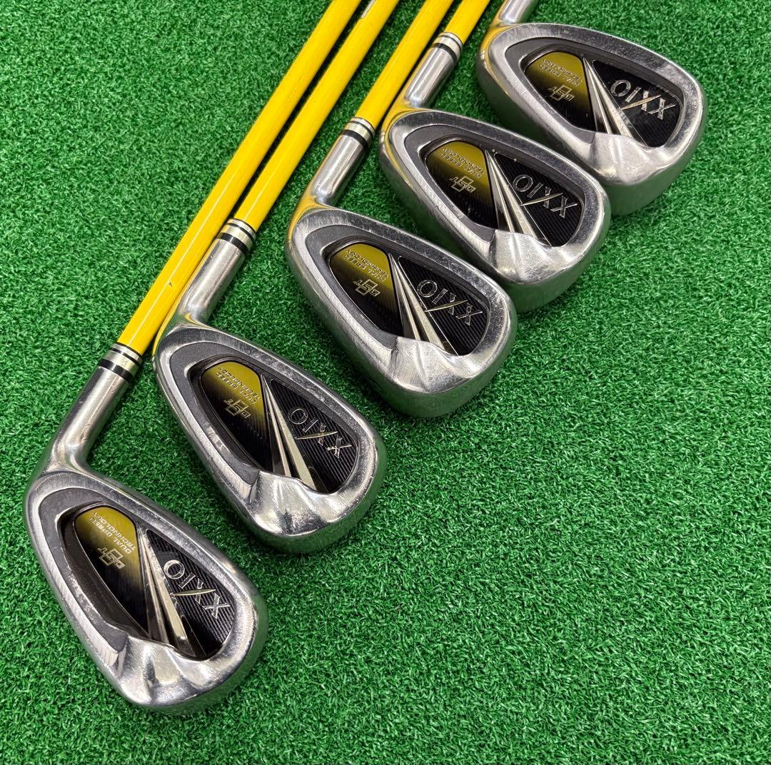 ゼクシオ8アイアンセット