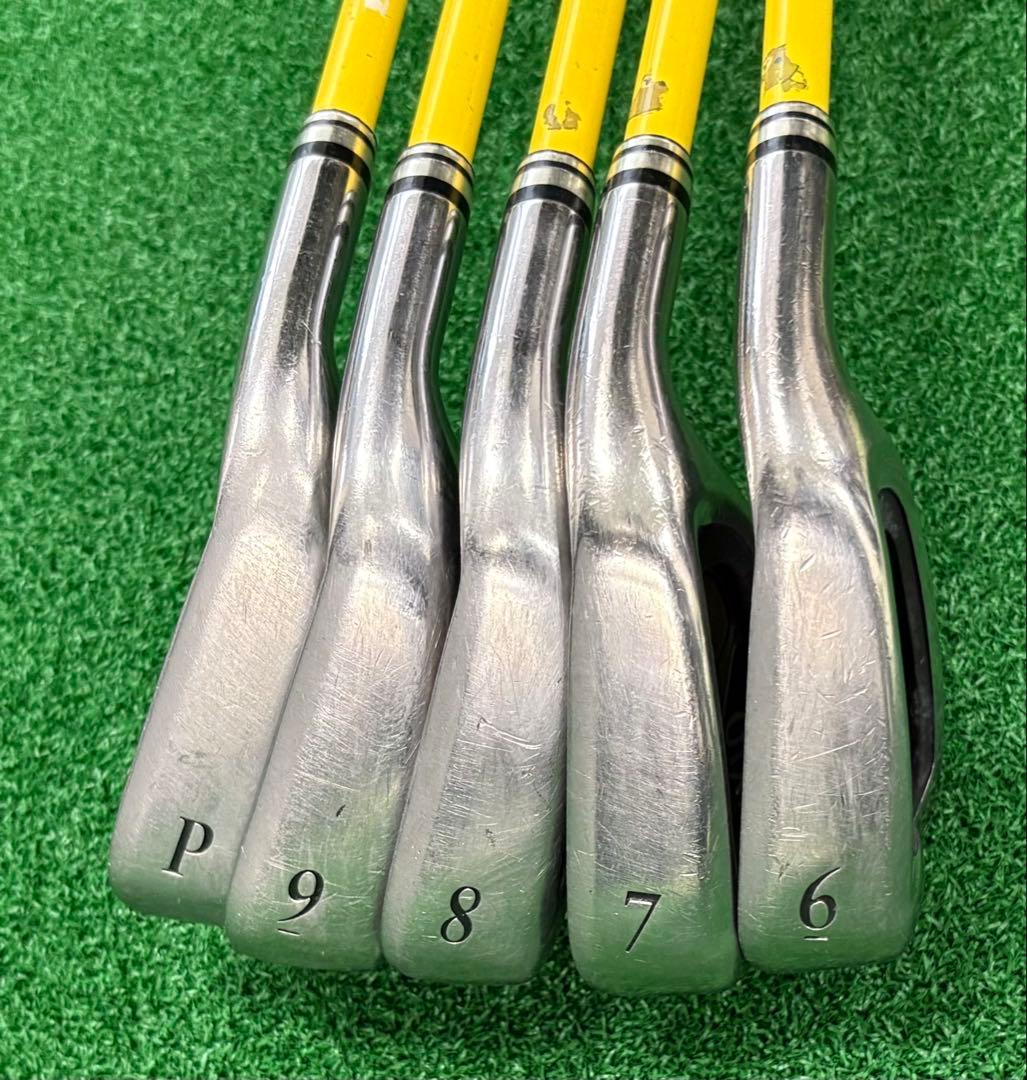 ゼクシオ8アイアンセット