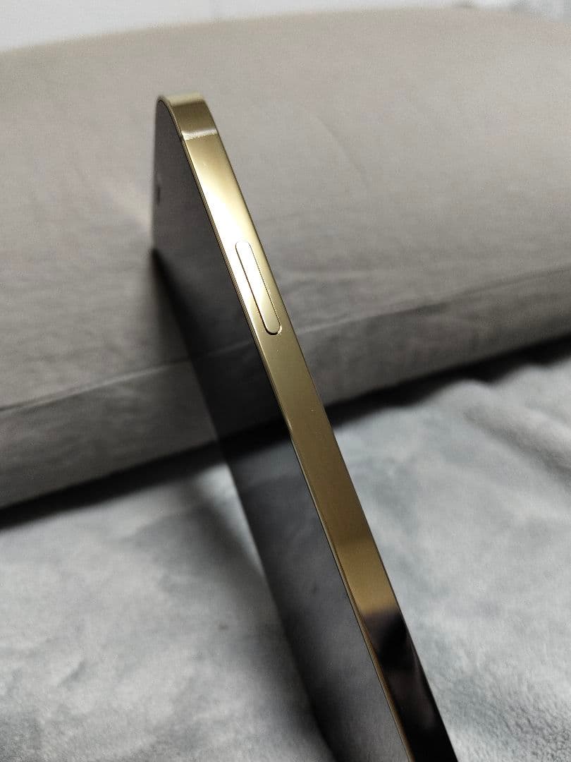 美品！SIMフリー Apple iPhone12Pro ゴールド 256GB