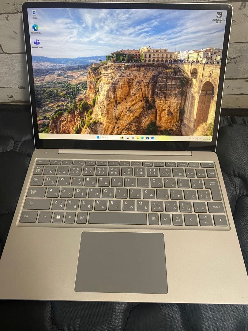 ん*べ様 windows11 pro Surface Lapto