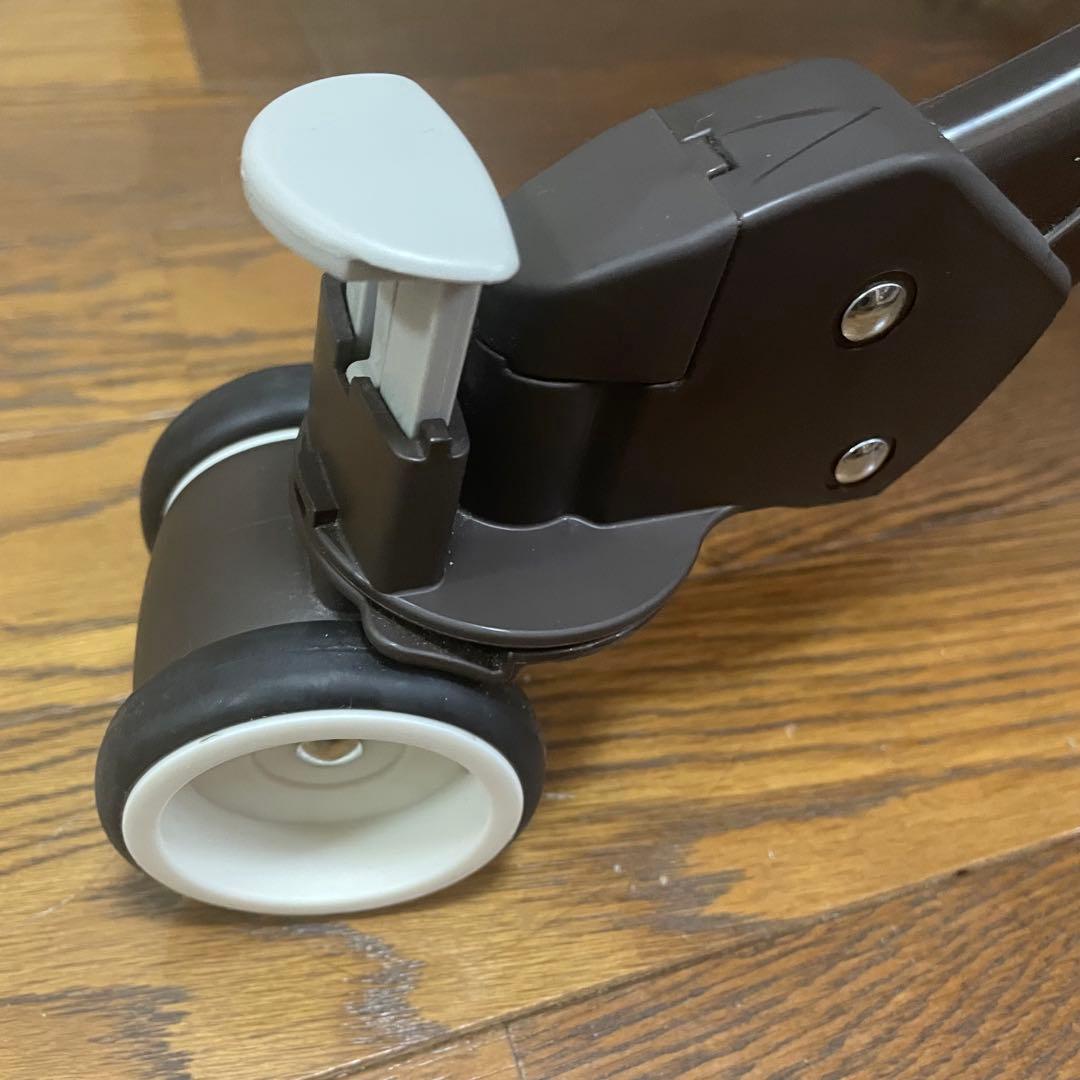 美品　Aprica ユラリズム オート DX