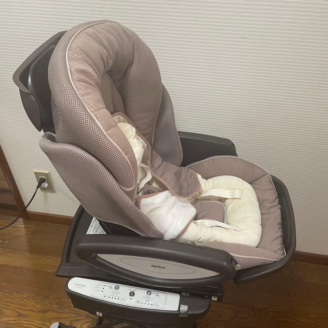 美品　Aprica ユラリズム オート DX