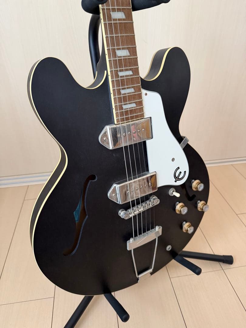 ギター Epiphone Casino Worn Ebony