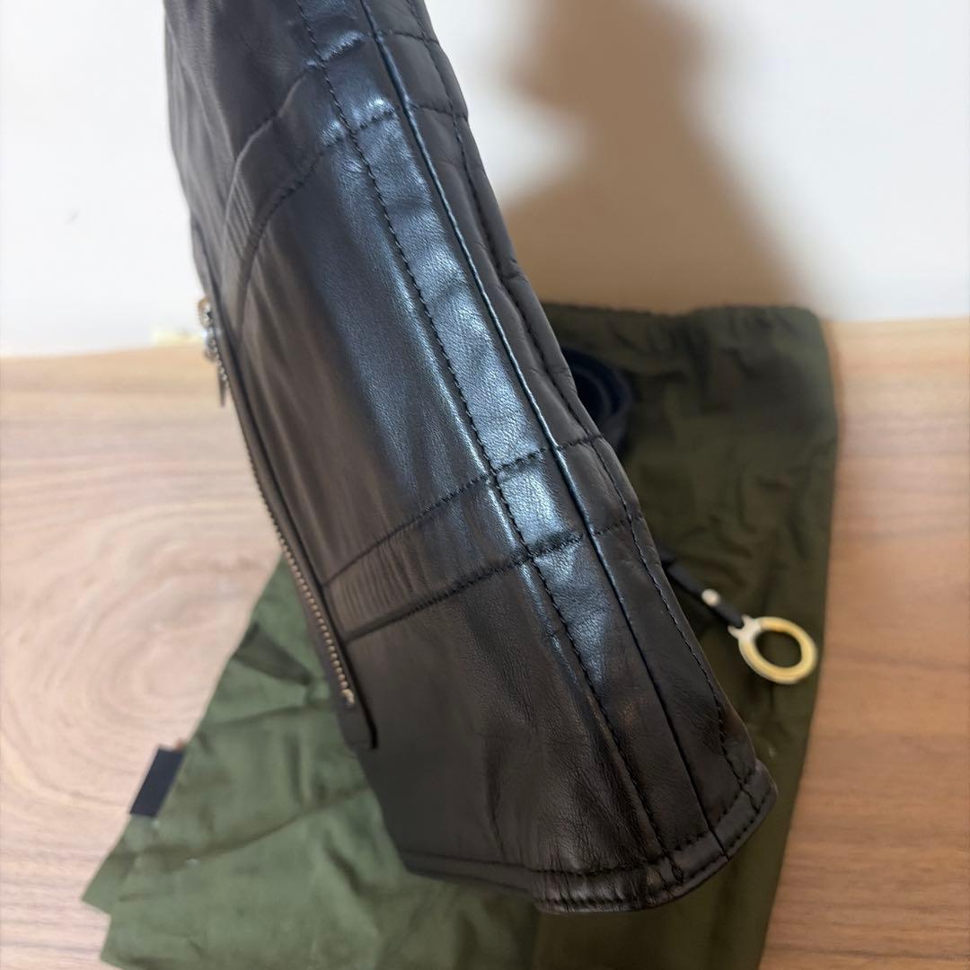 未使用に近い⭐︎aniary. 黒 レザートートバッグ A4 ビジネス