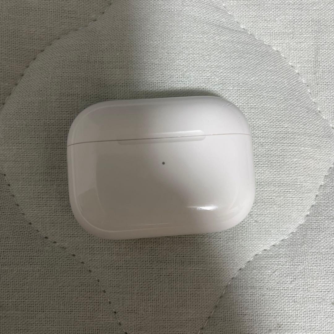 【正規品】Apple AirPodsPro 第1世代 【左耳ノイズ有】