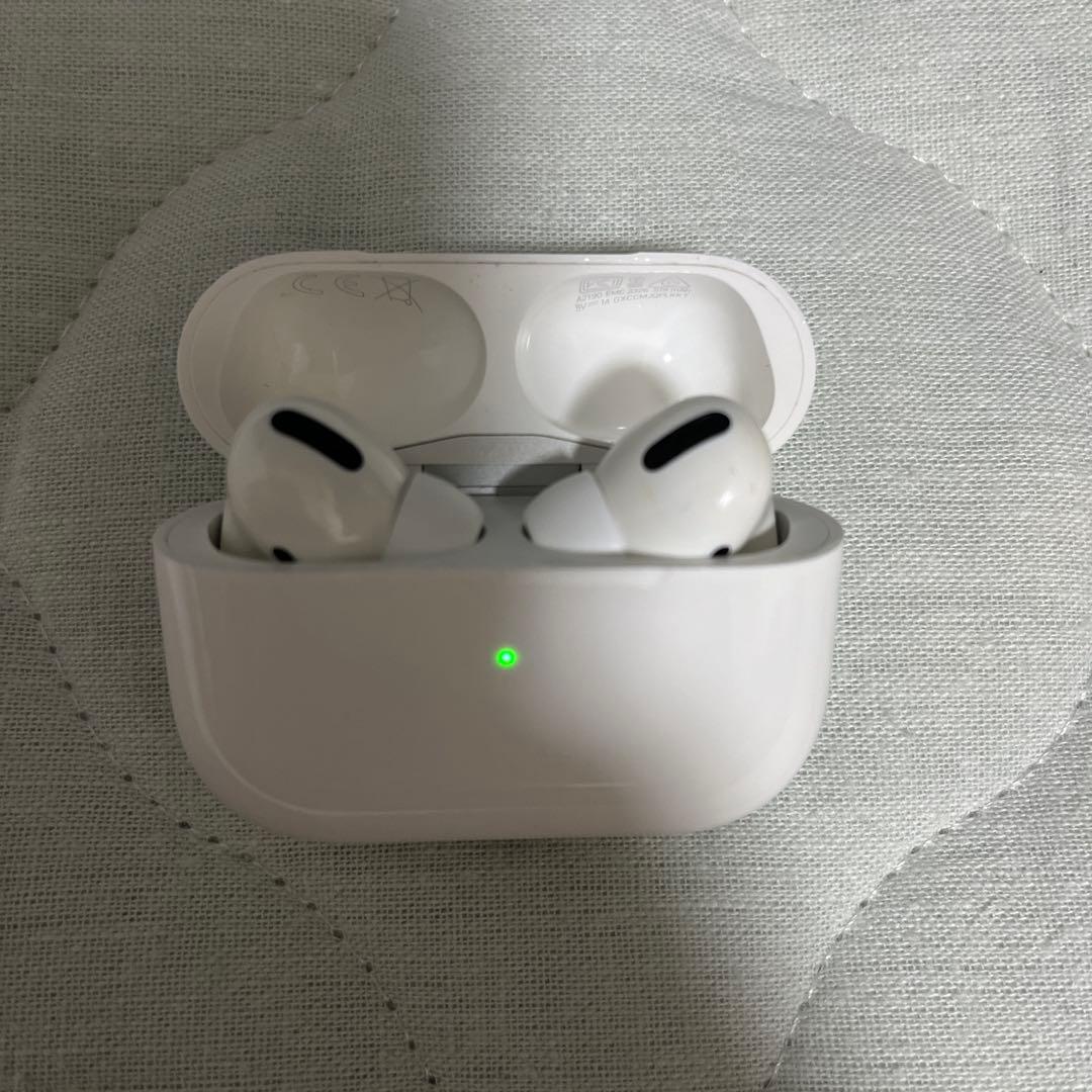 【正規品】Apple AirPodsPro 第1世代 【左耳ノイズ有】