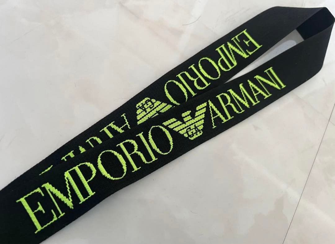 エンポリオアルマーニパスケースストラップ財布