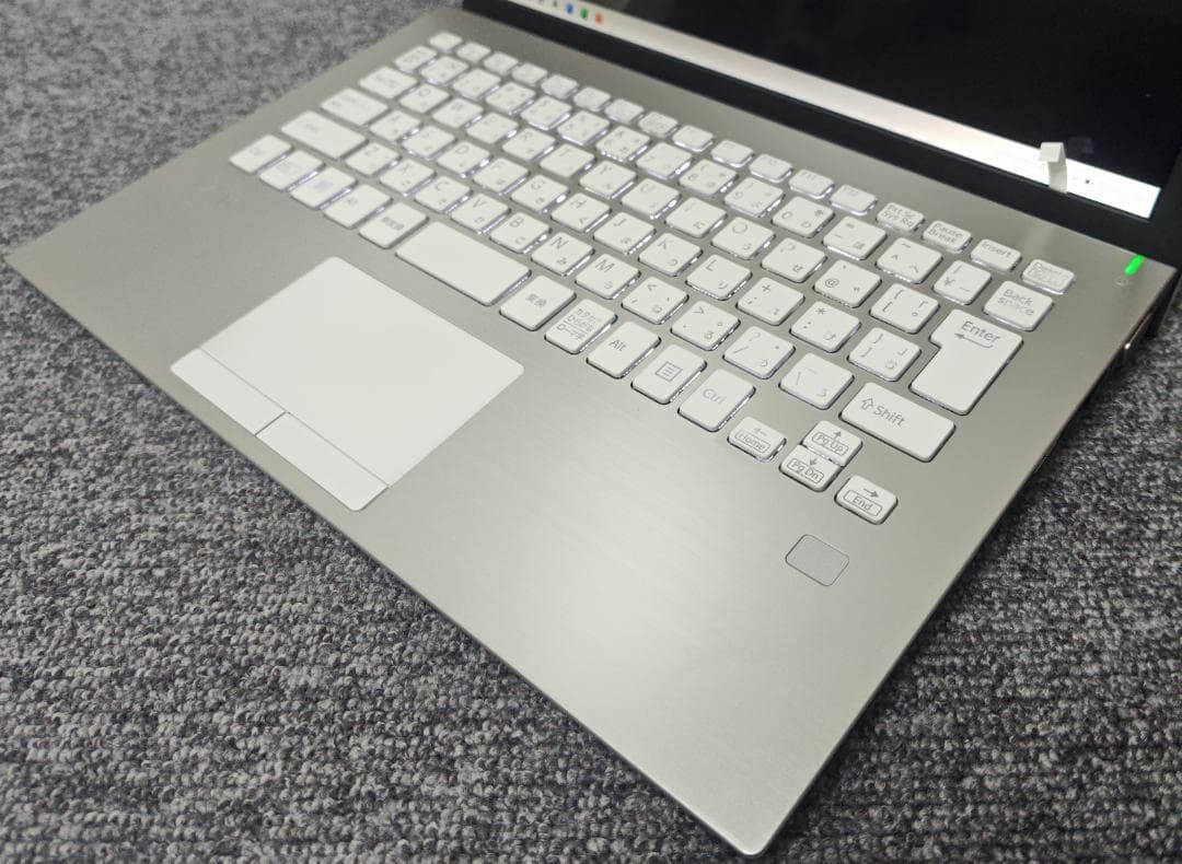 超美品 VAIO S11 ホワイト 新品LCD＆SSD500GBに換装 LTE