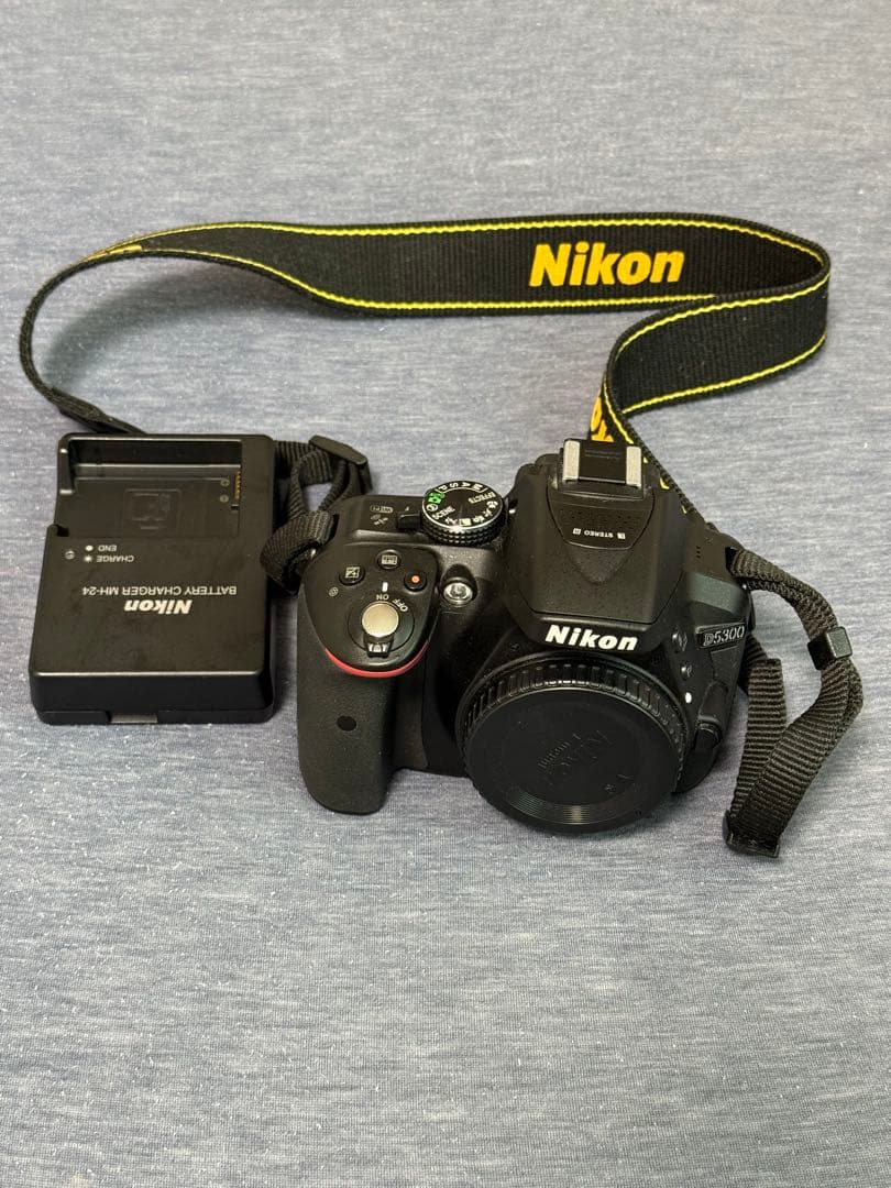 Nikon D5300 ショット数6,752枚　シグマレンズ　セット