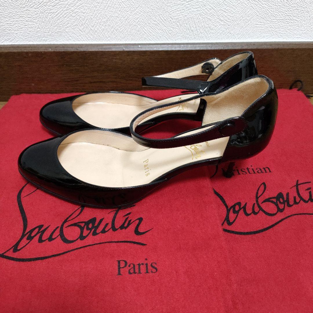 未使用に近い❢Christian Louboutin パンプス　35
