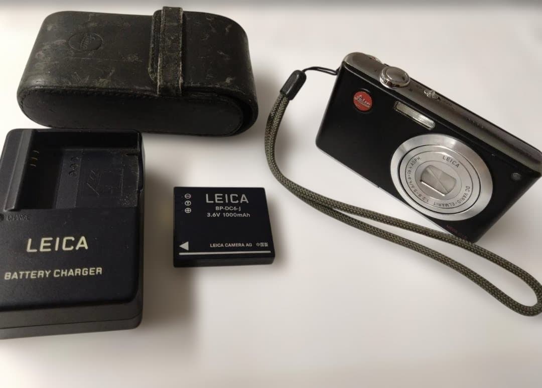Leica C-LUX2　セット（本体、バッテリー、充電器、ケース）