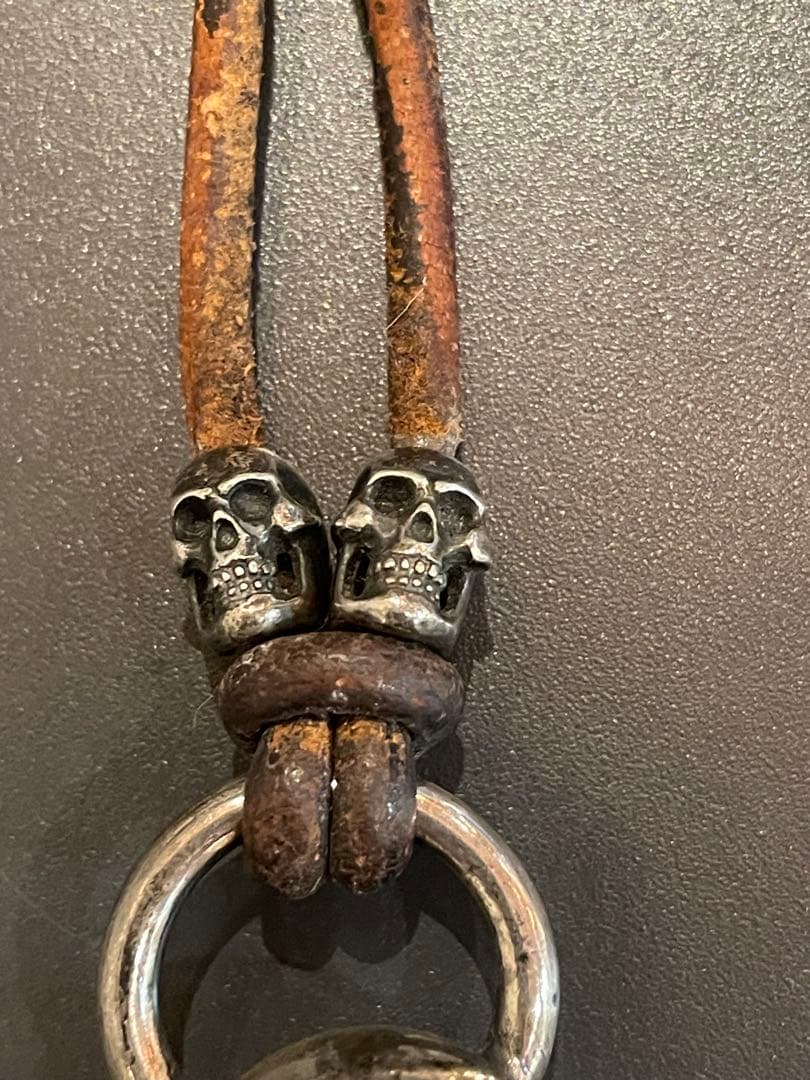 ラットレース　スカルネックレス