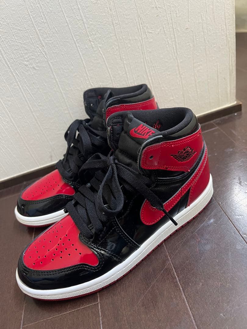 NIKE エアジョーダン1 レトロ パテントブレッド　22センチ