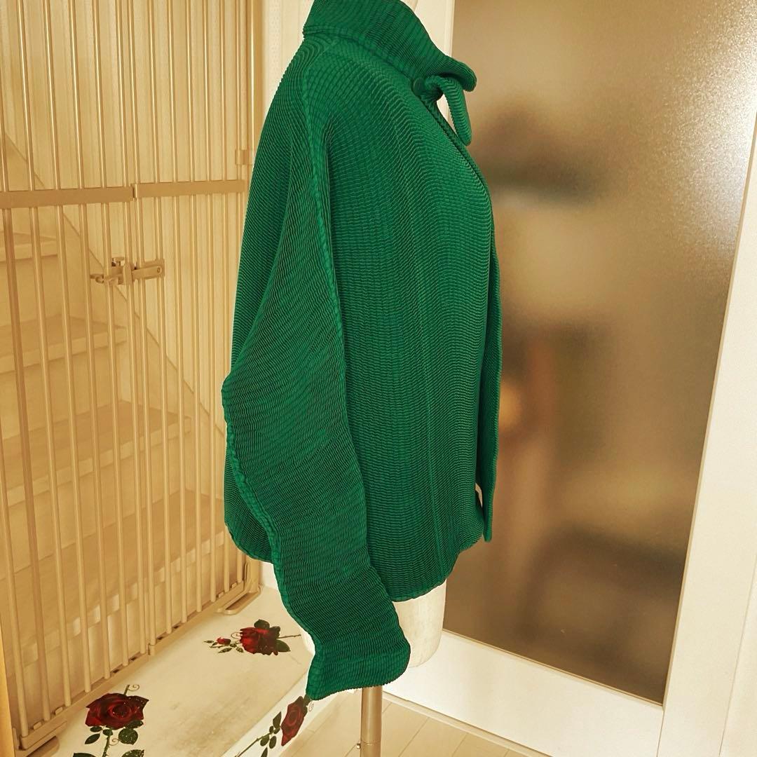 イッセイミヤケ　ストレッチ　ジャケット