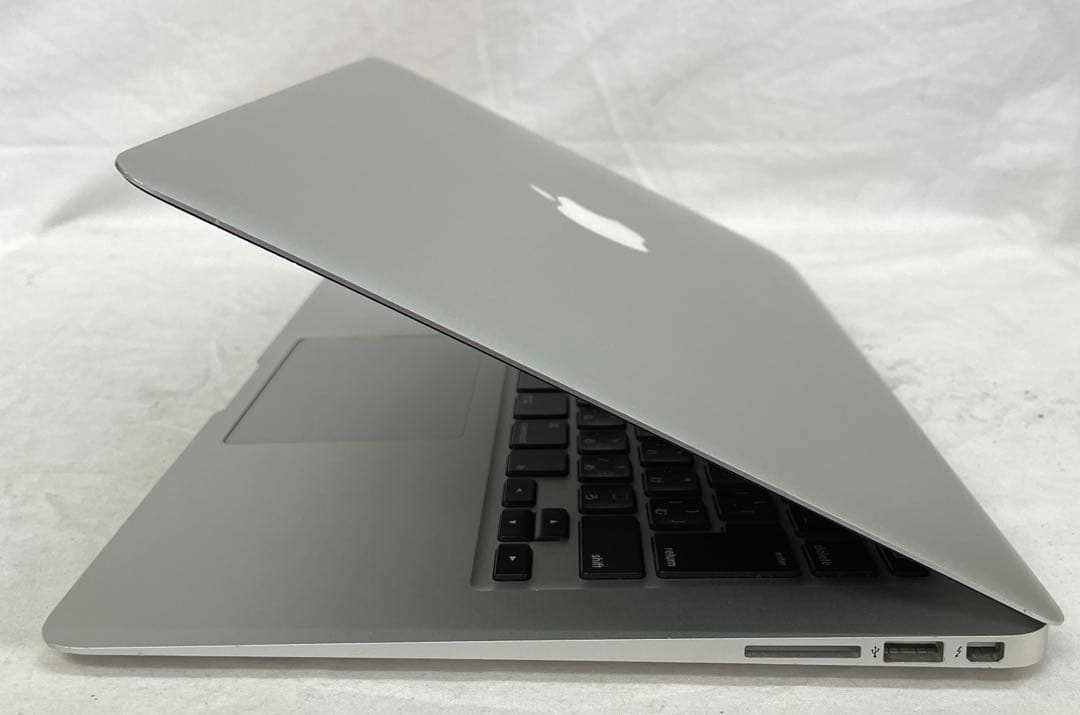 MacBook Air A1466 13インチ 8GB SSD256GB i5