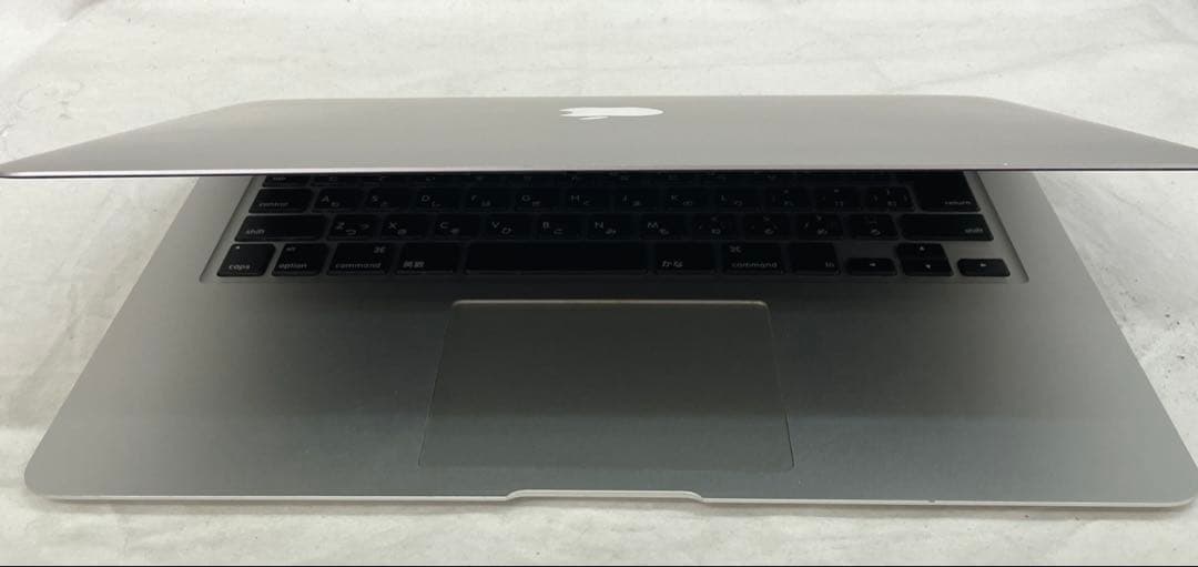 MacBook Air A1466 13インチ 8GB SSD256GB i5