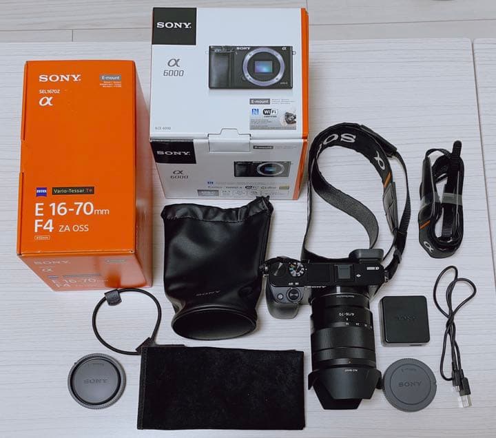 SONY デジタル一眼　Ｅマウント　α6000 SEL1670Z