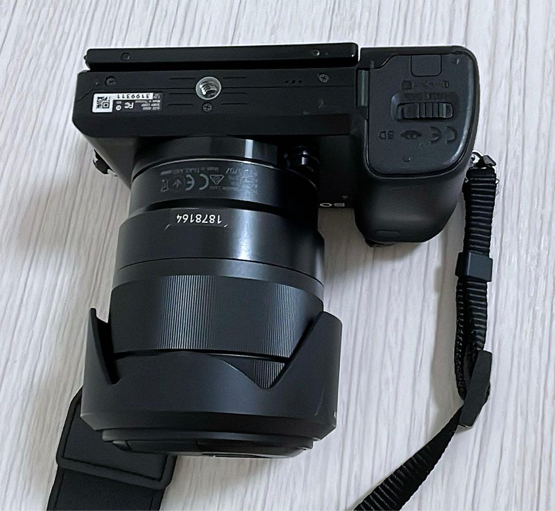 SONY デジタル一眼　Ｅマウント　α6000 SEL1670Z