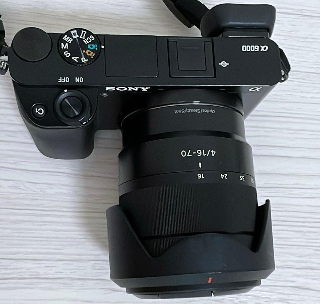 SONY デジタル一眼　Ｅマウント　α6000 SEL1670Z