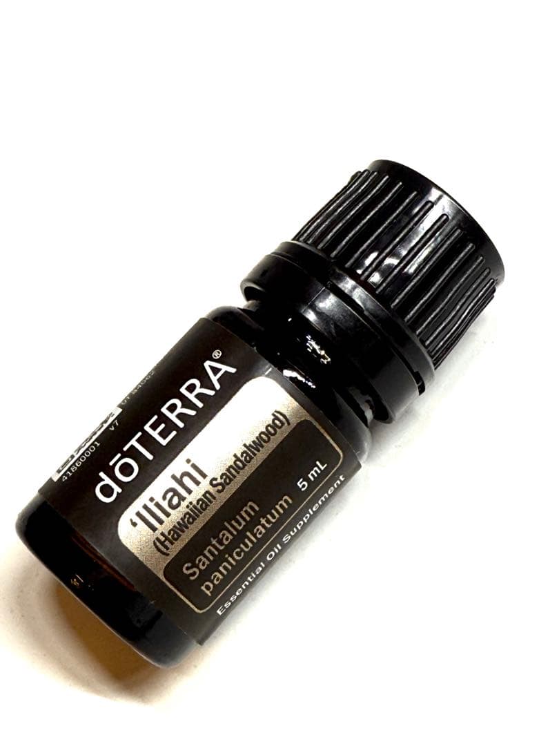 doTERRA ドテラ　lliahi ハワイアンサンダルウッド5ml 新品未開封