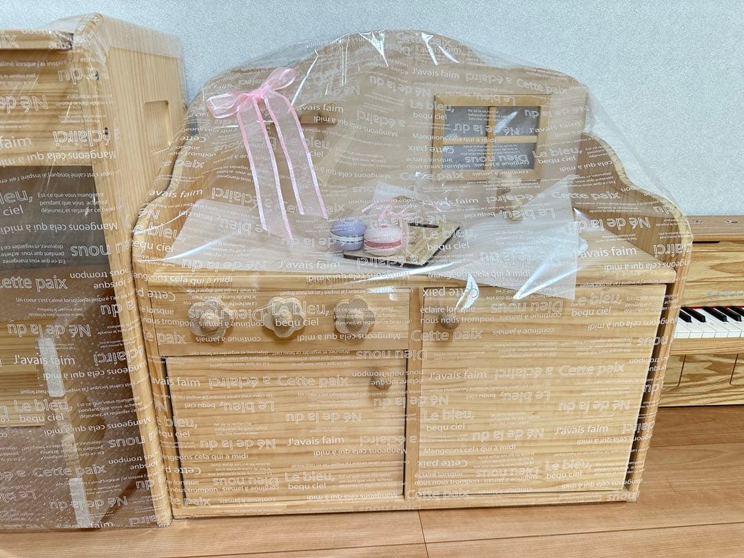 木製おままごとキッチン　窓付きタイプ